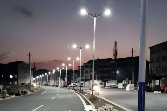 مغربی چین کی ایک پہاڑی کاؤنٹی میں سولر اسٹریٹ لائٹنگ پروجیکٹ